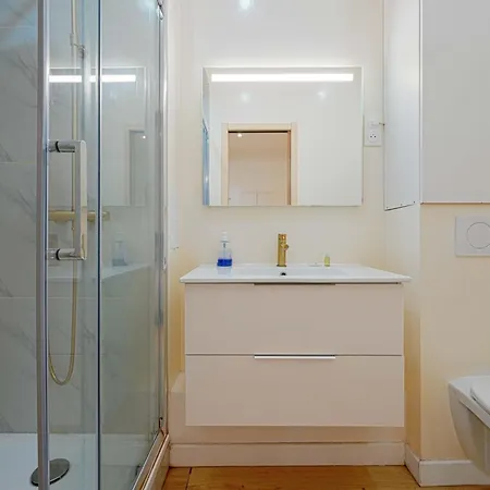Moderne En 2eme Arrondissement Apartment